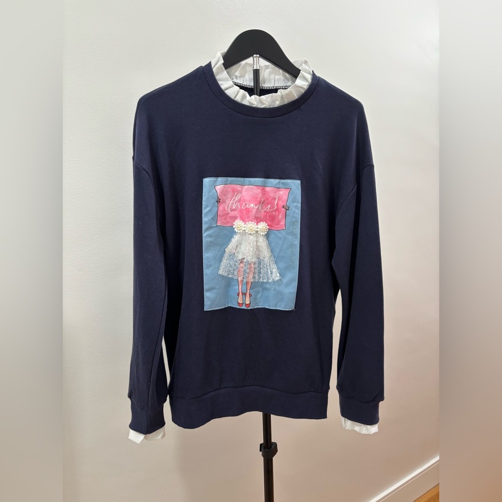 569. Navy Blue Graphic Sweater